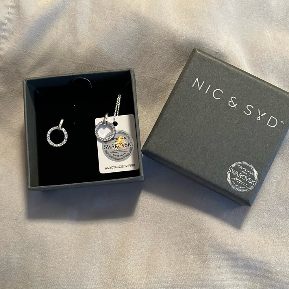 Nic & Syd Swarovski earrings